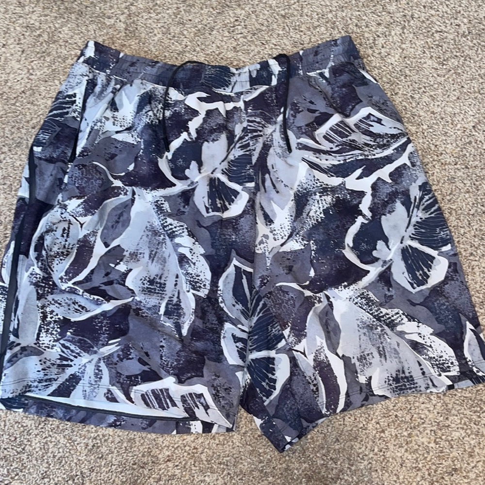 Mens Lululemon shorts!